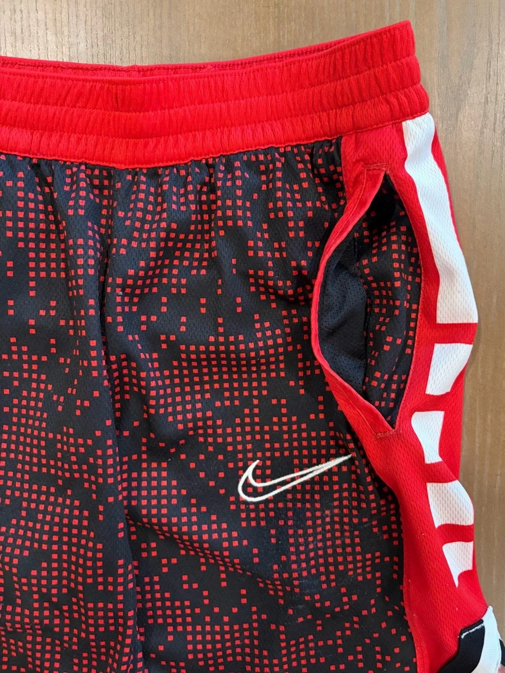Nike Youth Medium Dri-FIT Basketball Shorts 🏀